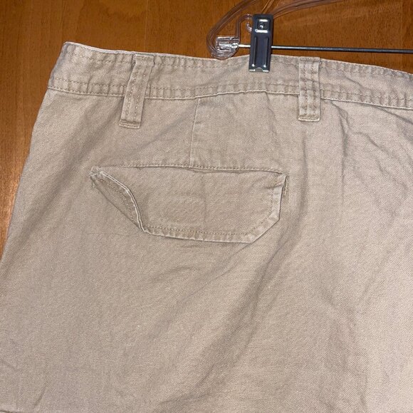 Mens St. Johns Bay Beige Cargo Shorts 54 Waist Cotton & Ramie Blend Durable - Picture 9 of 9